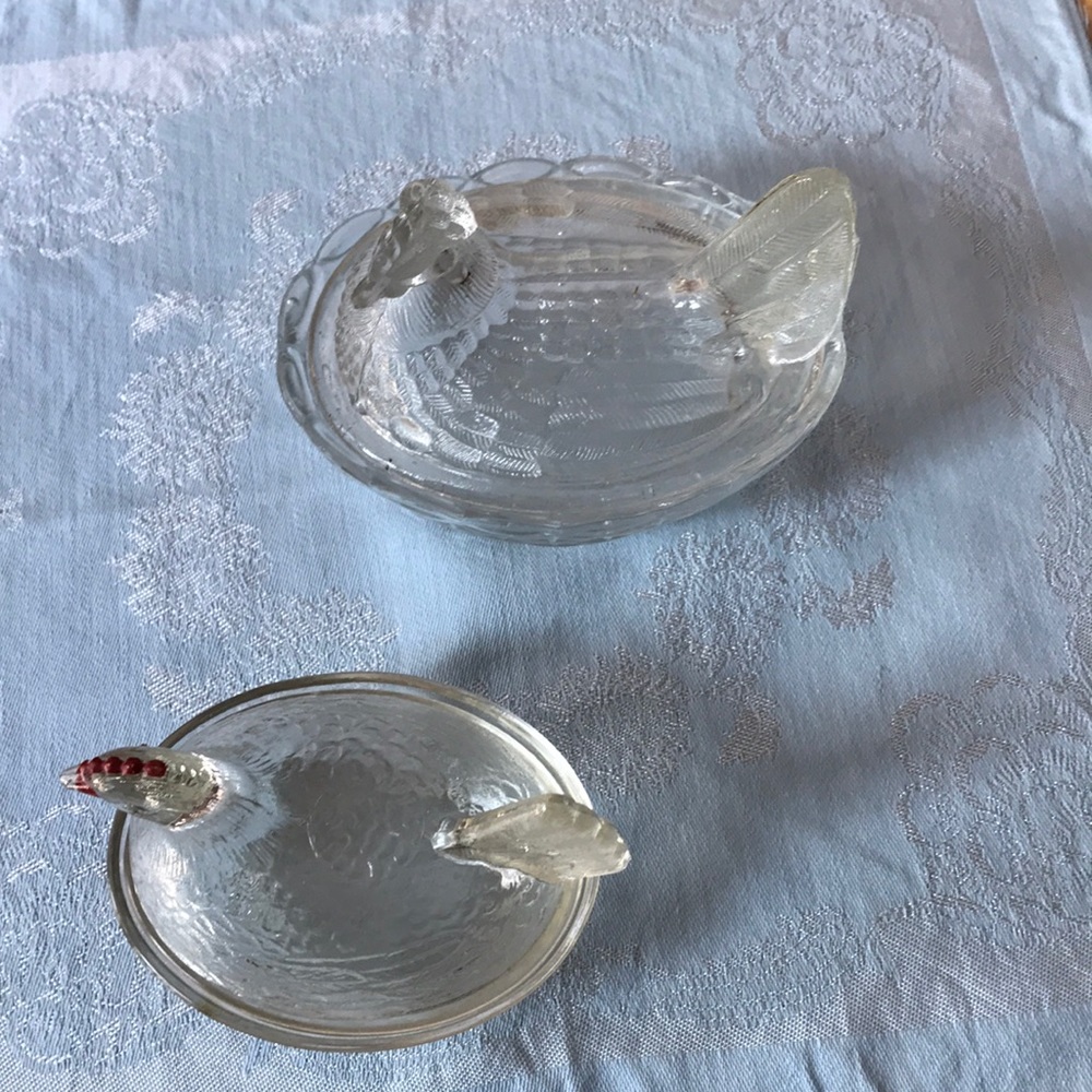 $5 Holiday Sale 🎄 Two Clear Glass Hen-on-Nests